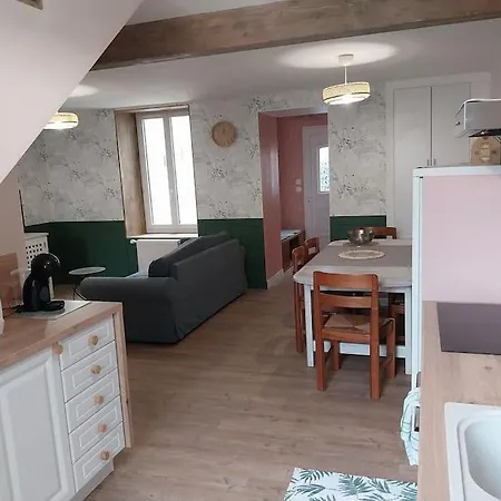 Maison De Bourg Au Calme * Сен-Ирье-сюр-Шарант
